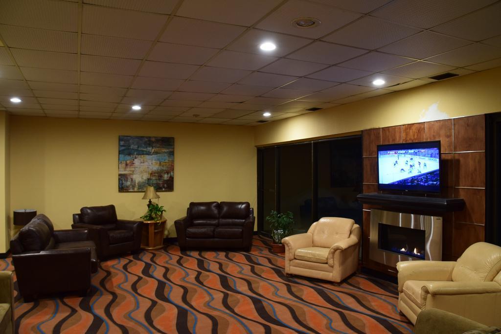 Quality Inn Bracebridge Exterior photo