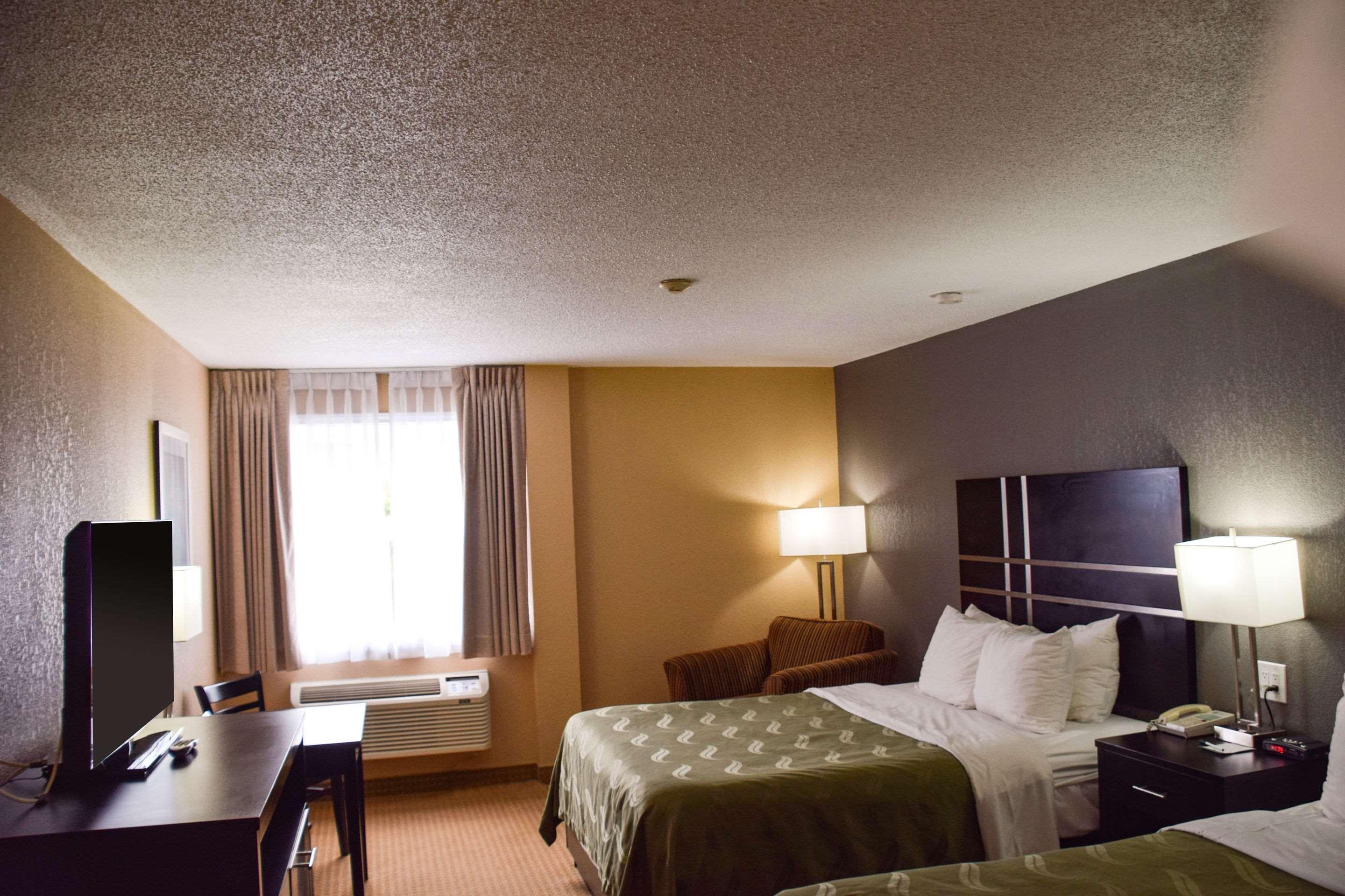 Quality Inn Bracebridge Exterior photo
